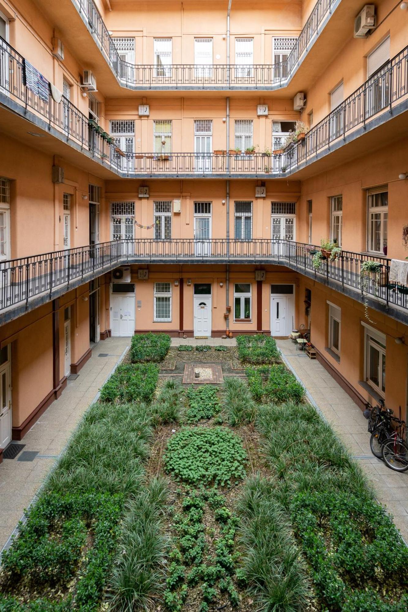 Jewel In Buda Apartment Budapest Exterior photo